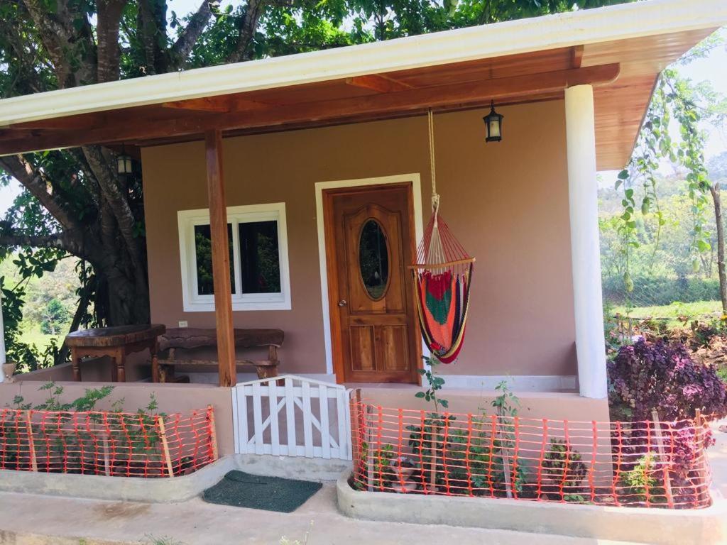 Hilamito Lodge Tela Exterior foto