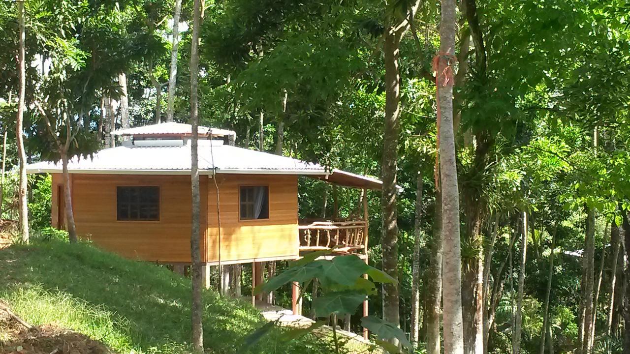 Hilamito Lodge Tela Exterior foto